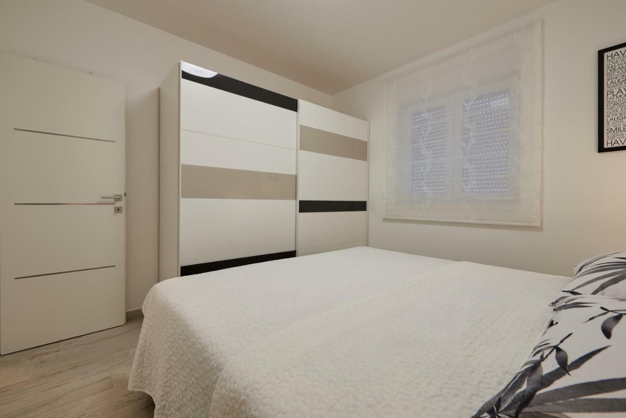 Apartman Jakov Apartment Trogir Exterior photo
